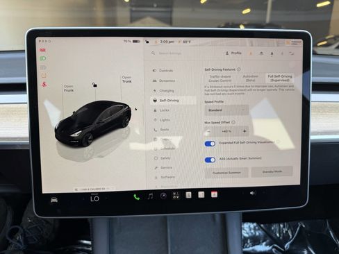 Used 2023 Tesla Model 3 Standard Range RWD image 14