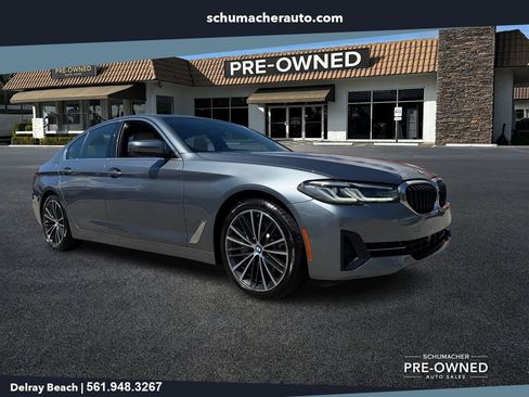 Used 2022 BMW 530i w/ Executive Package RWD image 1