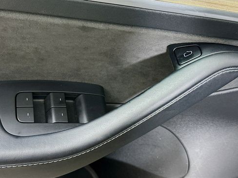 Used 2021 Tesla Model 3 Standard Range Plus RWD image 15