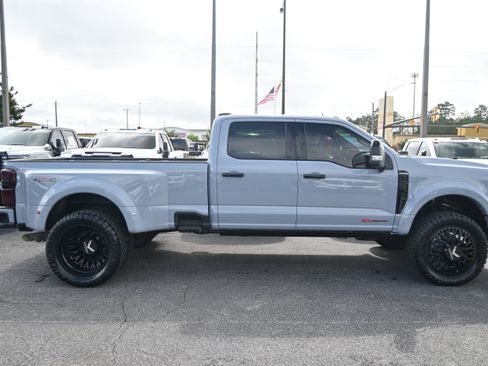 Used 2026 Ford F450 Platinum w/ Platinum Plus Package AWD/4WD image 11