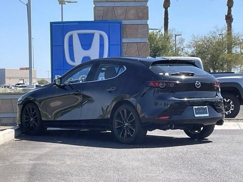 Used 2021 MAZDA MAZDA3 s FWD image 5
