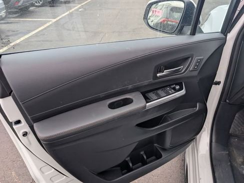 New 2026 Toyota Sienna Platinum image 13