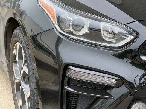 Used 2019 Kia Forte LXS FWD image 4