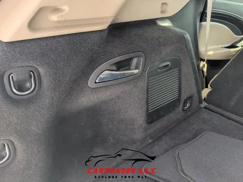 Used 2017 Buick Envision Essence FWD image 18