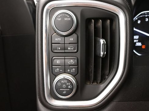 Used 2020 GMC Sierra 1500 SLT w/ SLT Premium Plus Package AWD/4WD image 17