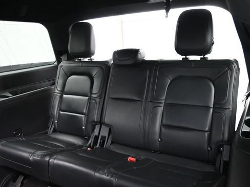Used 2022 Lincoln Navigator Reserve AWD/4WD image 19