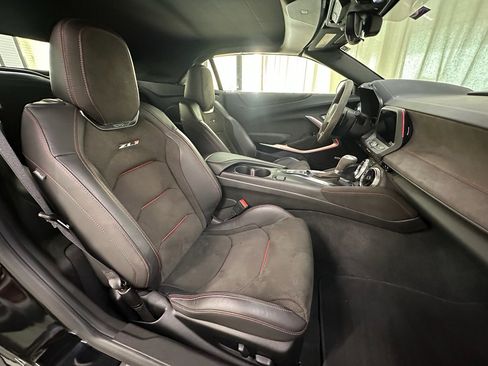Used 2023 Chevrolet Camaro ZL1 image 23