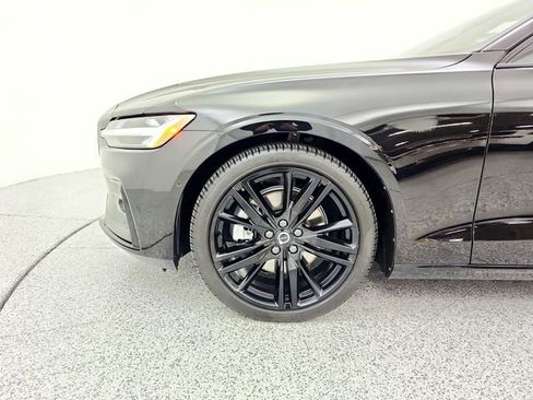 Certified 2024 Volvo S60 B5 Plus image 17