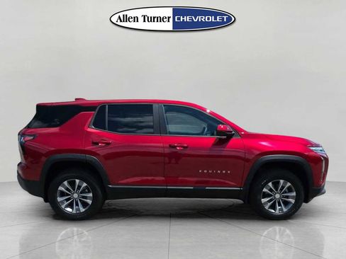 New 2026 Chevrolet Equinox LT FWD image 3