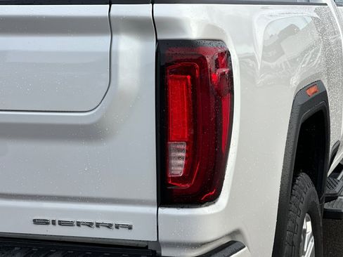 Used 2022 GMC Sierra 2500 Denali image 26
