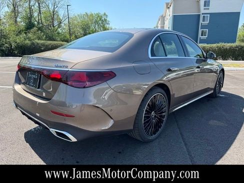 New 2026 Mercedes-Benz E 450 4MATIC Sedan image 5