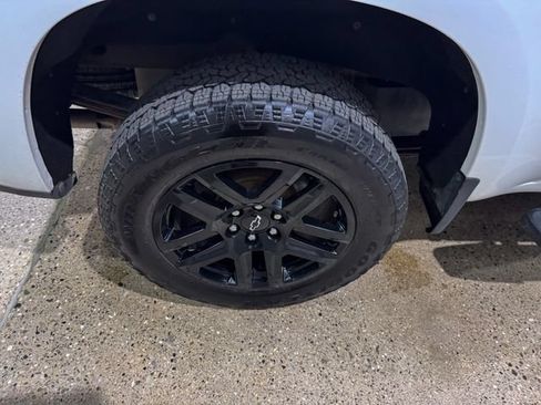 Used 2023 Chevrolet Silverado 1500 RST w/ Z71 Off-Road Package AWD/4WD image 28