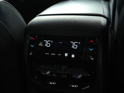 Used 2023 Jeep Grand Cherokee L Summit w/ Advanced Protech Group IV image 17