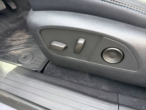 New 2026 Chevrolet Equinox EV LT w/ Convenience Package II image 24