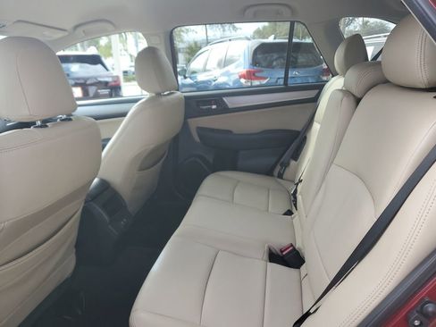 Used 2019 Subaru Outback 2.5i Premium image 14