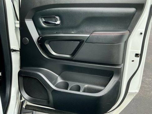 Used 2021 Nissan Titan PRO-4X w/ Pro-4x Convenience Package image 25