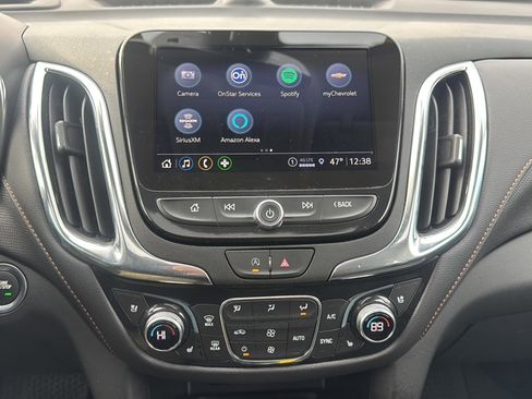 Used 2024 Chevrolet Equinox Premier image 35