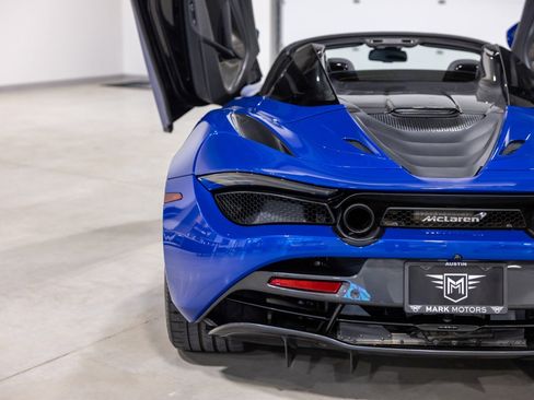 Used 2022 McLaren 720S Spider image 14