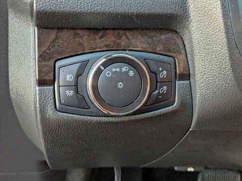 Used 2015 Ford Explorer Limited image 11