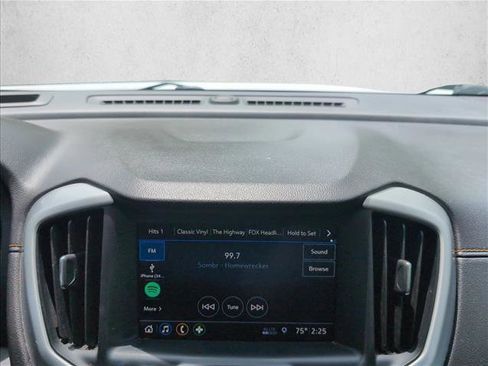 Used 2020 GMC Terrain SLT AWD/4WD image 12