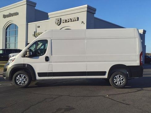 New 2024 RAM ProMaster 2500 w/ Quick Order Package 22H SLT+ image 8