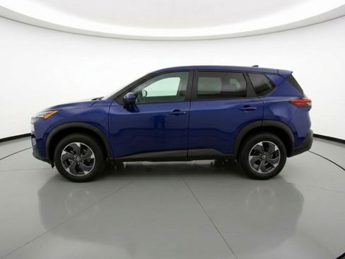 Used 2025 Nissan Rogue SV image 5