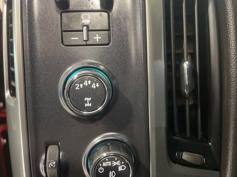 Used 2018 Chevrolet Silverado 3500 LT w/ LT Convenience Package image 17