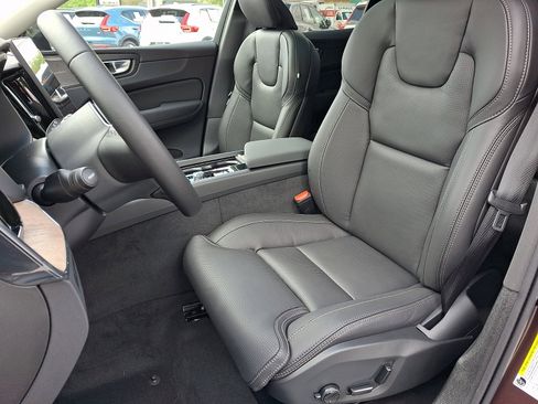 New 2026 Volvo XC60 B5 Ultra w/ Protection Package Premier AWD/4WD image 7