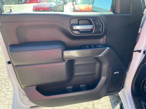 Used 2021 GMC Sierra 1500 AT4 w/ AT4 Premium Package image 13