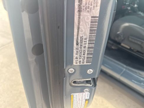 Used 2024 Jeep Wrangler Rubicon w/ Convenience Group image 29