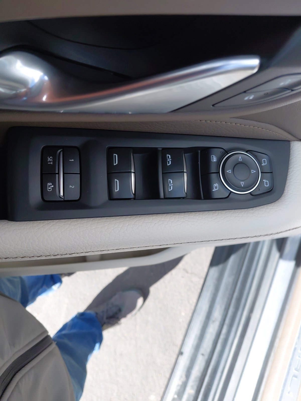 Used 2021 GMC Yukon Denali AWD/4WD image 13