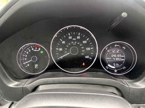 Used 2021 Honda HR-V LX image 28