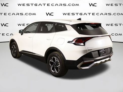 Used 2023 Kia Sportage LX AWD/4WD image 40