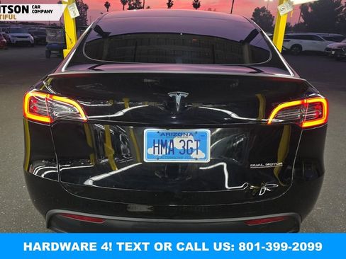 Used 2023 Tesla Model Y Performance image 5