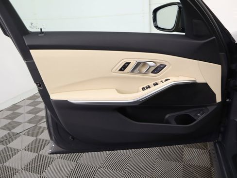 New 2026 BMW 330i Sedan w/ M Sport Package image 25