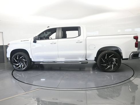 Used 2026 Chevrolet Silverado 1500 LT AWD/4WD image 3