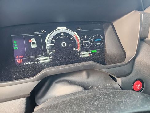 Used 2025 Toyota Tundra TRD Pro AWD/4WD image 12