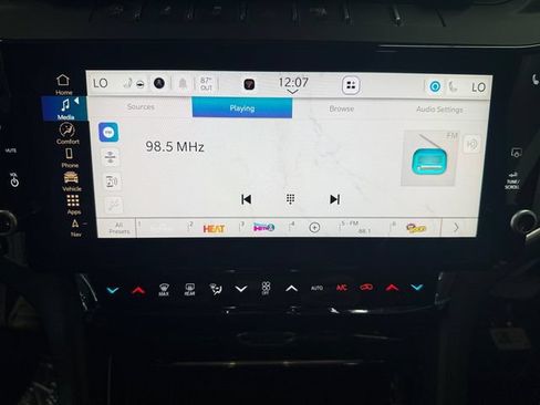New 2027 Jeep Grand Cherokee Limited AWD/4WD image 6