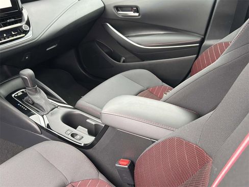Certified 2023 Toyota Corolla SE image 28