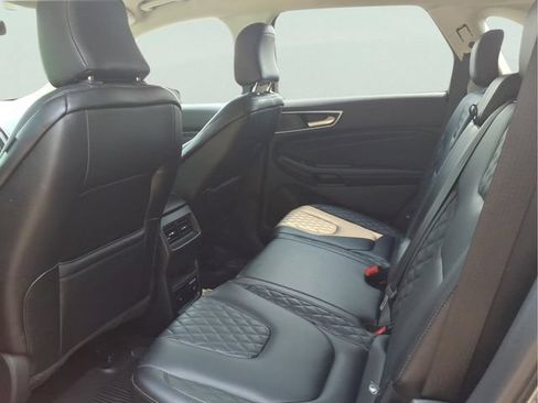 Certified 2024 Ford Edge Titanium AWD/4WD image 9