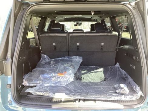 New 2026 Jeep Grand Wagoneer L Limited AWD/4WD image 15