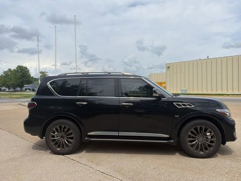 Used 2016 INFINITI QX80 Limited w/ All Season Package AWD/4WD image 4