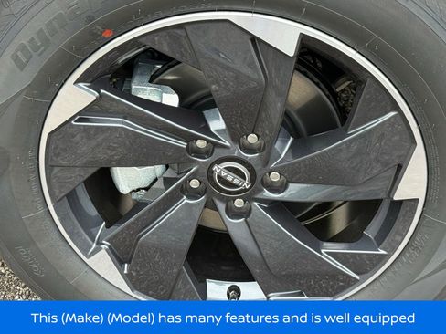 Certified 2026 Nissan Rogue SV image 10