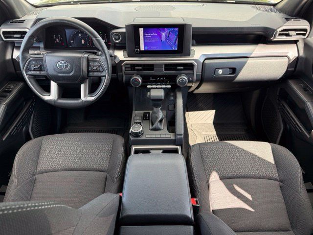 Used 2025 Toyota 4Runner SR5 AWD/4WD image 29