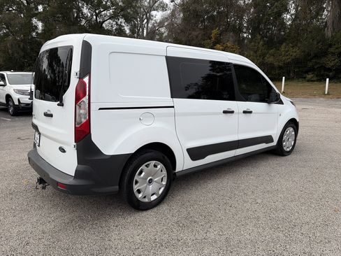 Used 2017 Ford Transit Connect XL image 5