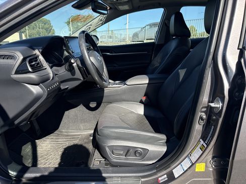 Used 2024 Toyota Camry XSE w/ Navigation Package AWD/4WD image 12