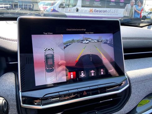 Used 2022 Jeep Compass Latitude w/ Sun and Sound Group image 28