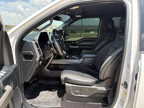 Used 2019 Ford F150 Raptor w/ Equipment Group 802A Luxury AWD/4WD image 14