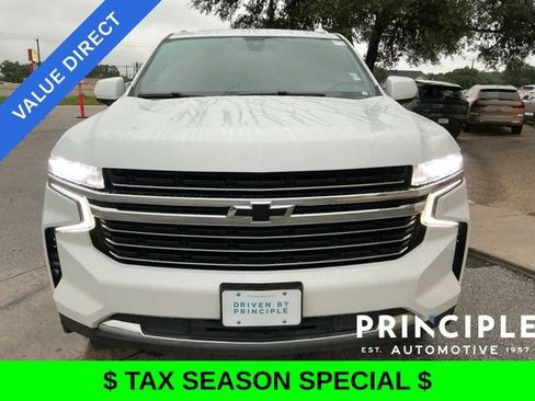 Used 2021 Chevrolet Suburban LT w/ Rear Media and Nav Package AWD/4WD image 3