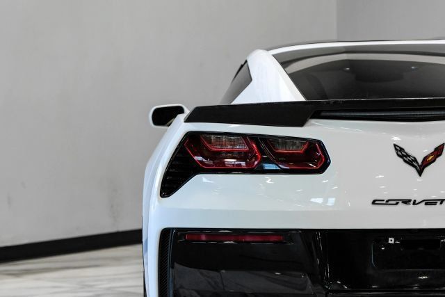 Used 2015 Chevrolet Corvette Stingray Coupe w/ 3LT Preferred Equipment Group RWD image 34